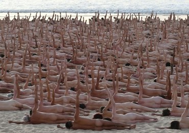 Tysiące osób nago na plaży w Australii. Szczytny cel akcji