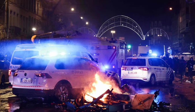 W Belgii kibice atakowali przejeżdżające samochody. Premier potępia zamieszki