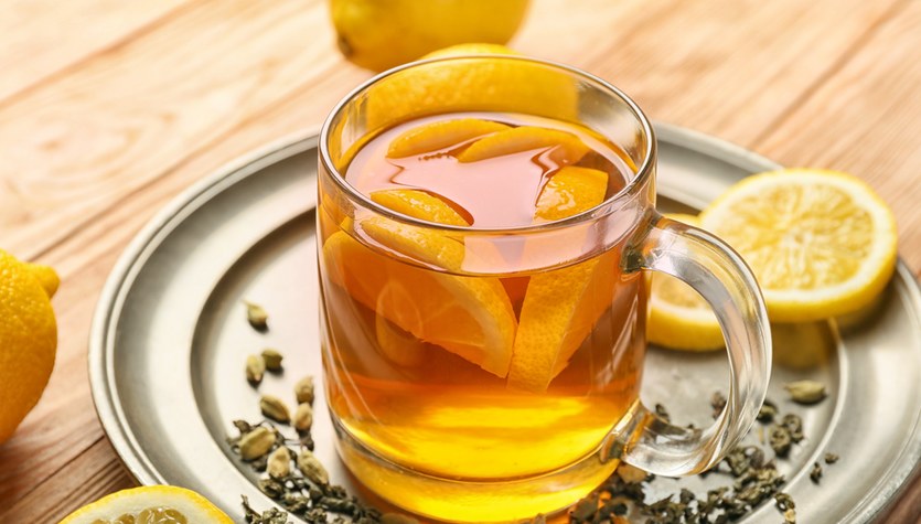 Tres razones para no beber té de limón para los resfriados
