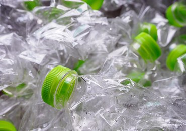 Eksperci alarmują: Antarktyda staje się składowiskiem mikroplastiku