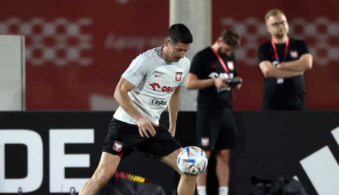 Legendarny napastnik zdziwiony zachowaniem "Lewego". "W niczym nie pomaga"