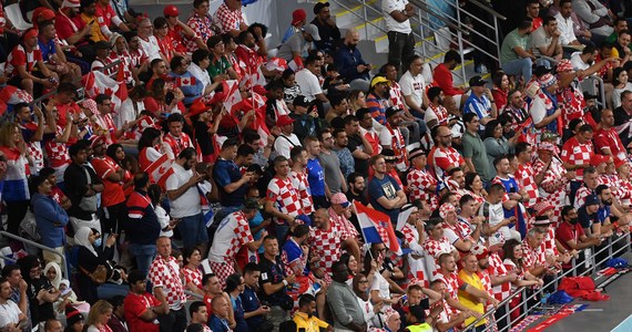 FIFA wszczęła postępowanie dyscyplinarne przeciwko Chorwackiej Federacji Piłkarskiej (HNS) w związku z obraźliwymi okrzykami chorwackich kibiców pod adresem kanadyjskiego bramkarza serbskiego pochodzenia podczas niedzielnego meczu na mundialu - poinformowała HNS.