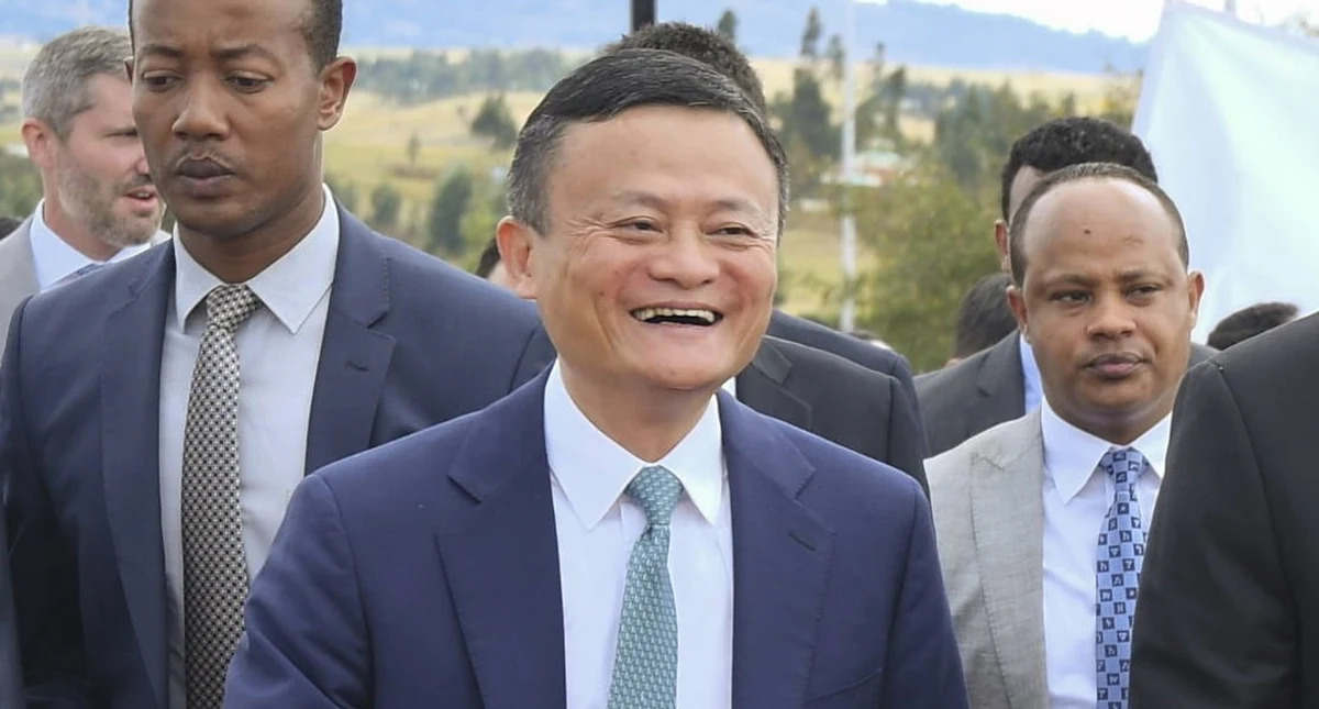 ​Jack Ma - założyciel holdingu Alibaba, w skład którego wchodzi chociażby popularny AliExpress - od prawie pół roku mieszka w Tokio. Jak podaje "Financial Times", miliarder uciekł z Chin w związku z ciągłą presją Pekinu na sektor technologiczny.