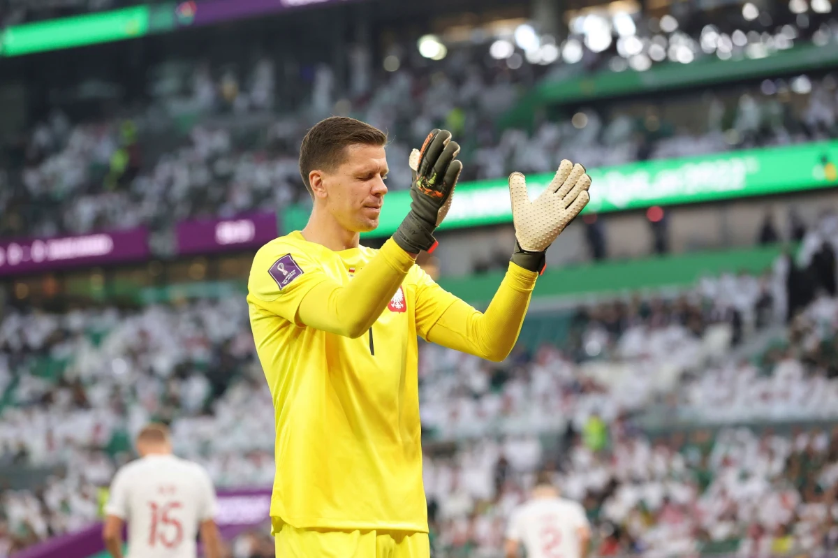 Selekcjoner Czesław Michniewicz ogłosił skład reprezentacji Polski na dzisiejsze spotkanie z Argentyną na mundialu w Katarze. Jest ważna zmiana w jedenastce. Początek bitwy o wyjście z grupy o godzinie 20. Zapraszamy na naszą relację na żywo!