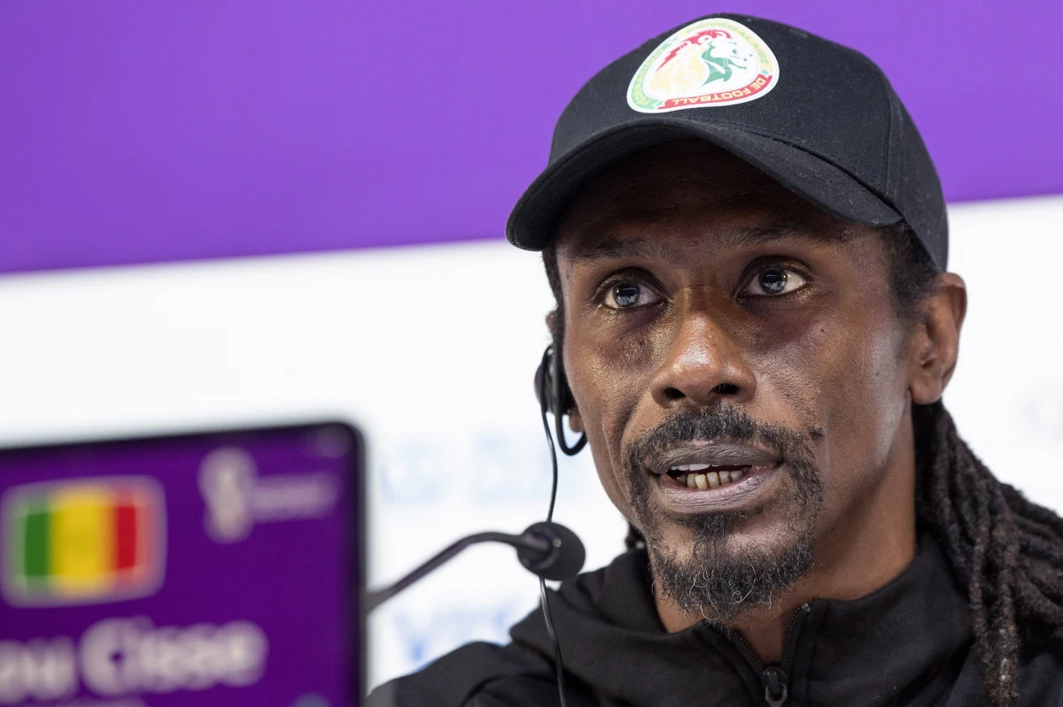 ​Piłkarska federacja Senegalu została ukarana przez FIFA grzywną w wysokości 10 tys. franków szwajcarskich. Reprezentacja tego kraju naruszyła zasady dotyczące przedmeczowych konferencji prasowych obowiązujące na mundialu w Katarze.