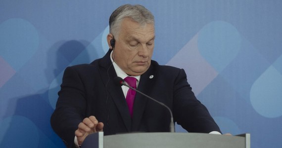 Komisja Europejska zaaprobowała Krajowy Plan Odbudowy Węgier. Zastrzegła jednak, że żadna płatność z Funduszu Odbudowy i Odporności nie będzie możliwa bez zrealizowania 27 kamieni milowych. 