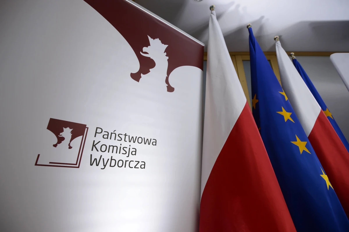 PKW alarmuje, że przepisy wprowadzające jawność finansów partii zostały sformułowane wadliwie – informuje "Rzeczpospolita".