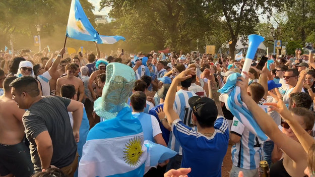 Reprezentacja Polski przegrała w starciu z Argentyną 0-2. Polskim bohaterem meczu został Wojciech Szczęsnych, który obronił rzut karny Leo Messiego. 

Z Buenos Aires - Adrian Białkowski