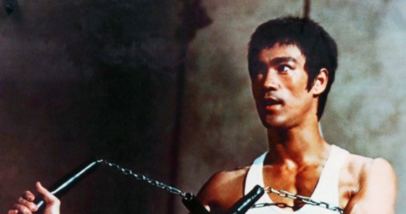 Bruce Lee będzie bohaterem filmu biograficznego, który wyreżyseruje zdobywca dwóch Oscarów Ang Lee - podaje branżowy serwis "Variety". Mistrza sztuk walki ma zagrać syn reżysera - Mason Lee. 
