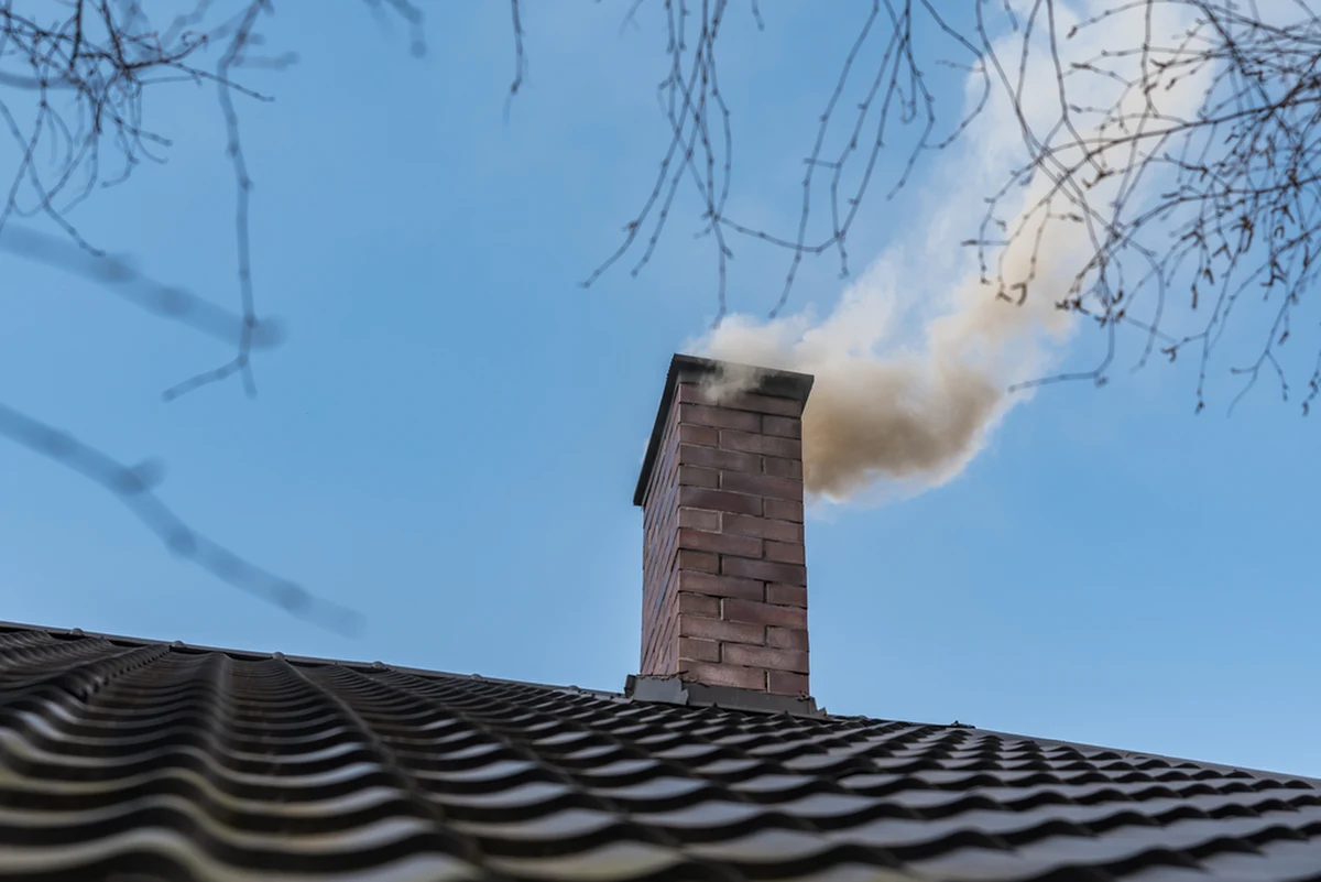 To już naprawdę ostatni moment dla mieszkańców Warszawy, którzy chcą się pozbyć starych kopciuchów i dostać na ten cel dofinasowanie. Złożyć wniosek można tylko do końca roku. 