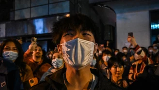 Chiny łagodzą restrykcje pandemiczne. "To skutek masowych protestów"