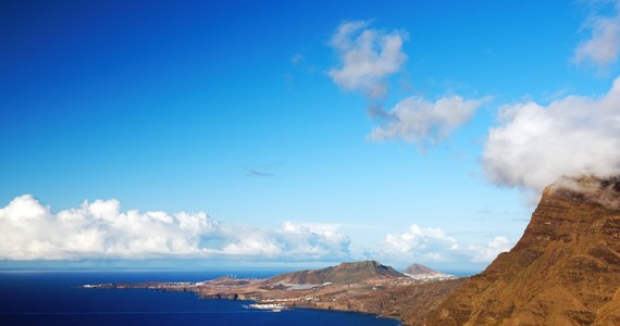 Meteoryt wywołał panikę wśród mieszkańców wyspy Gran Canaria, kiedy rozświetlił niebo nad archipelagiem i z potężnym hukiem spadł do morza. „Halas był podobny do eksplozji, trzęsły się szyby w oknach”- pisali mieszkańcy Gran Canarii na Twitterze.