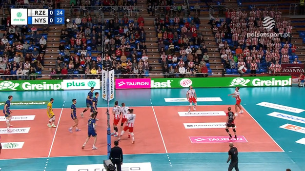 Asseco Resovia Rzeszów - PSG Stal Nysa 3:0 (25:22, 25:18, 25:14).

 

Asseco Resovia Rzeszów: Jan Kozamernik, Jakub Bucki, Jakub Kochanowski, Fabian Drzyzga, Klemen Cebulj, Torey Defalco - Paweł Zatorski (libero) - Maciej Muzaj.

 

PSG Stal Nysa: Michał Gierżot, Wassim Ben Tara, Tsimafei Zhukouski, Nicolas Zerba, Jakub Abramowicz, Kamil Kwasowski - Kamil Dembiec (libero) - Rafał Buszek, Kento Miyaura, Patryk Szczurek, Zouheir El Graoui, Konrad Jankowski.