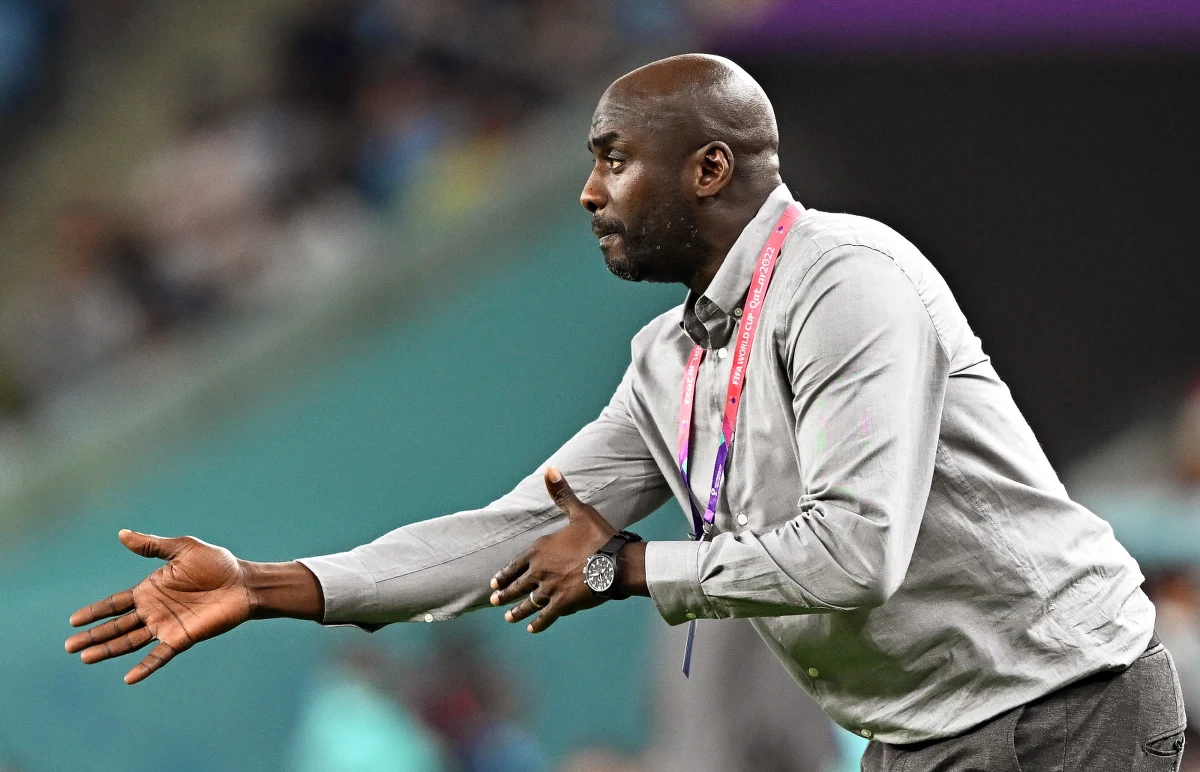 ​Selekcjoner piłkarskiej reprezentacji Ghany Otto Addo, którego podopieczni przegrali w piątek z Urugwajem 0:2 i odpadli z mistrzostw świata w Katarze, podał się do dymisji.