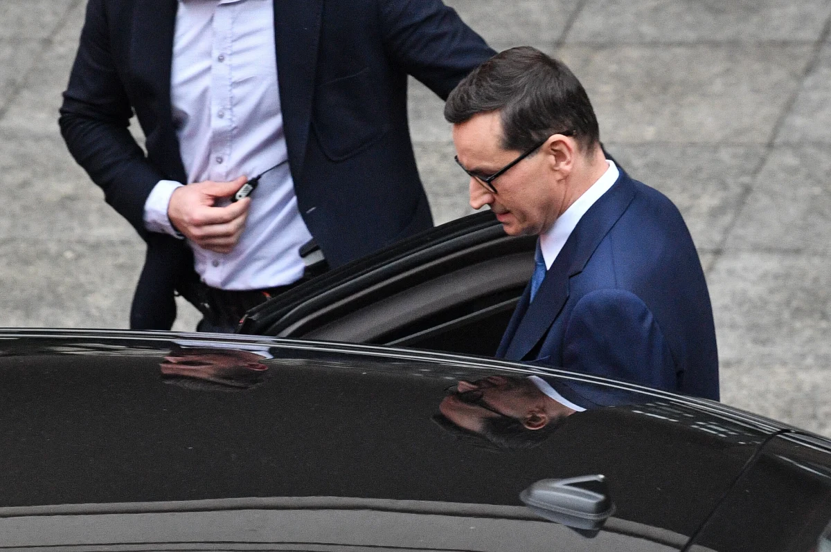 "Szokujące są doniesienia o próbie sprzedaży akwareli Wassilego Kandinsky’ego na aukcji w Berlinie – pomimo że sytuacja prawna tego dzieła jest jasna: zostało one skradzione z MNW w 1984 r." – napisał premier Mateusz Morawiecki na portalu Facebook.