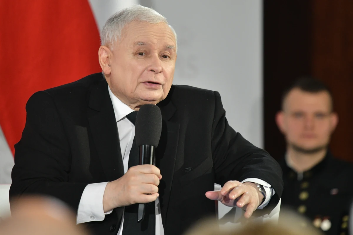 Podczas spotkania z wyborcami w Legnicy Jarosław Kaczyński został zapytany o niedzielny mecz 1/8 finału mistrzostw świata, w którym Polska zmierzy się z Francją. „Jestem pełen wiary” – przyznał prezes Prawa i Sprawiedliwości.