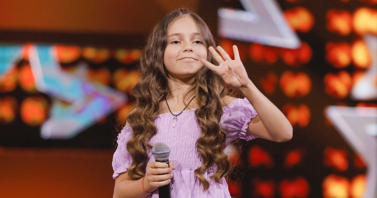 Reprezentująca Polskę 11-letnia Laura Bączkiewicz jest już w Erywaniu w Armenii, gdzie 11 grudnia odbędzie się jubileuszowy, 20. Konkurs Piosenki Eurowizji Junior 2022. "Nie bój się marzyć, śmiało wyżej patrz" - to przesłanie piosenki "To the Moon".