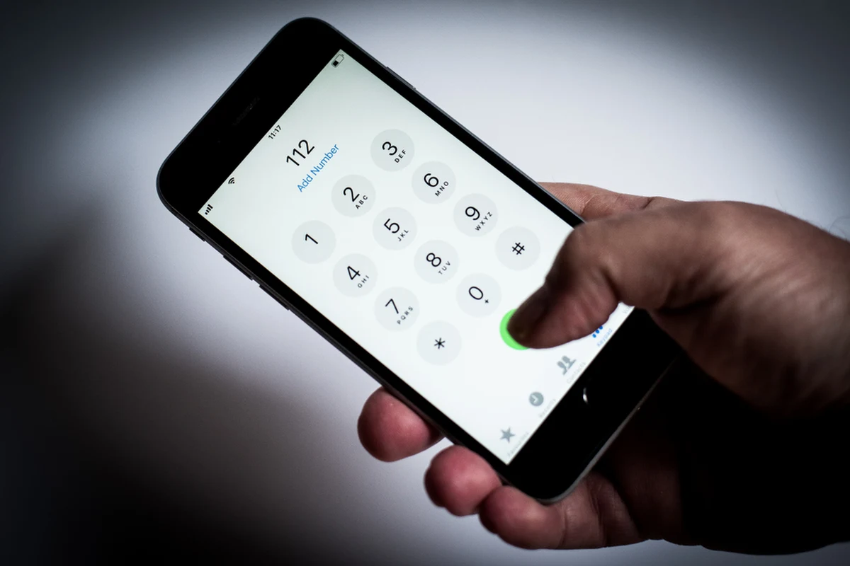 Przed telefonami od rzekomych pracowników ZUS, którzy proszą o podanie danych potrzebnych do wypłaty środków z subkont ostrzega ​Zakład Ubezpieczeń Społecznych. Oszuści chcą w ten sposób wyłudzić informacje, które mogą posłużyć im np. do kradzieży lub zaciągnięcia kredytu.