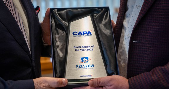 Port lotniczy Rzeszów-Jasionka po raz pierwszy w historii otrzymał tytuł Małego Portu Lotniczego Roku 2022, przyznawany przez międzynarodową organizację branżową CAPA-Centre for Aviation. Wyróżnienie zostało przyznane podczas dorocznej gali CAPA Awards for Excellence, która odbyła się w Gibraltarze.