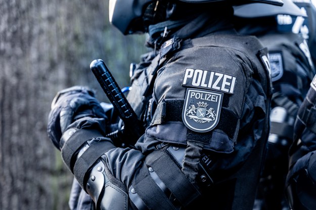 Planowali pucz w Niemczech. 25 osób zatrzymanych w wielkiej akcji policji