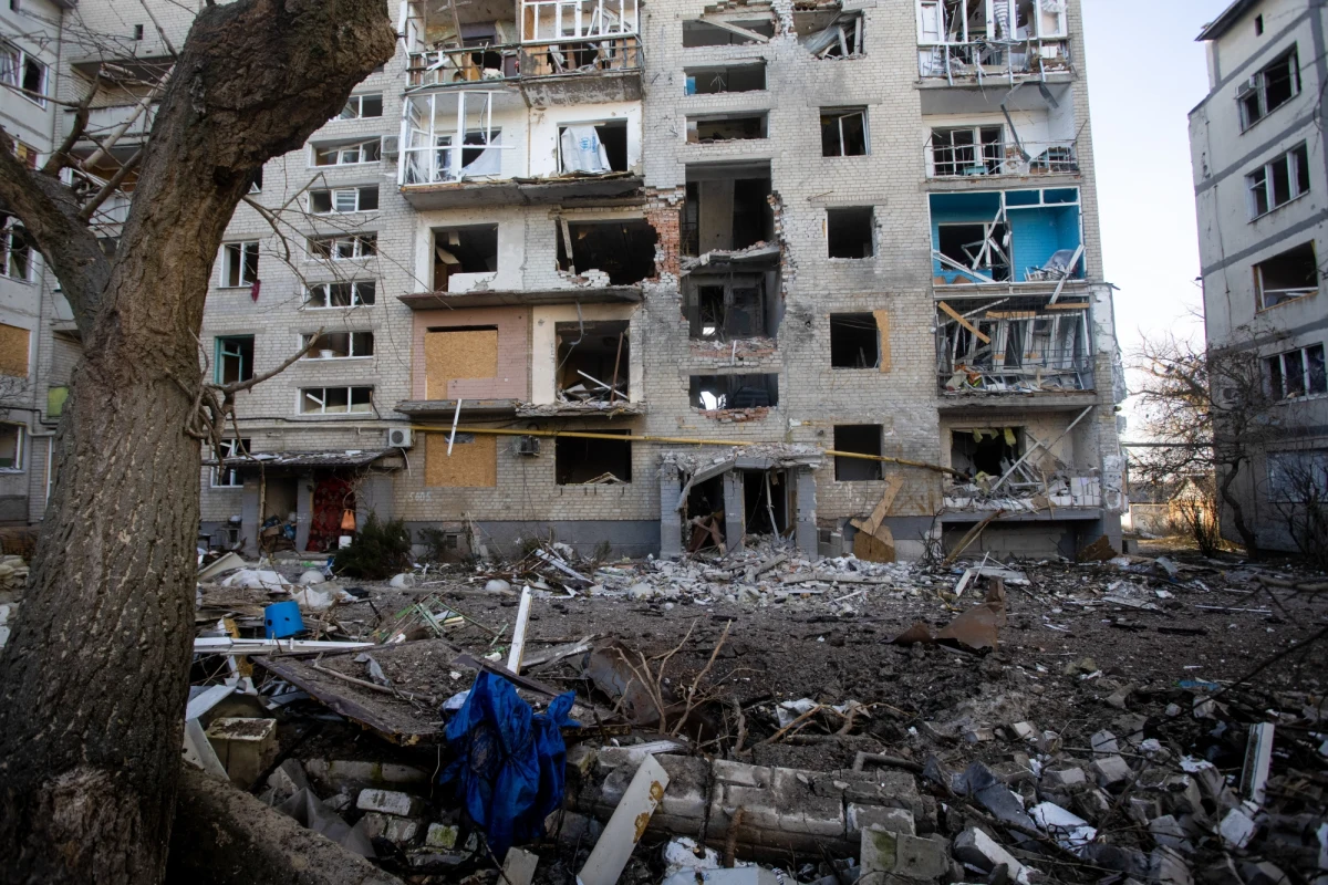 W okupowanym obwodzie ługańskim na wschodzie Ukrainy rosyjscy najeźdźcy wyrzucają ze szpitali leczone tam osoby, w tym poszkodowanych w wyniku wybuchów min. W ten sposób chcą zwolnić miejsce dla swoich rannych żołnierzy - poinformował rządowy ukraiński portal Centrum Narodowego Sprzeciwu.