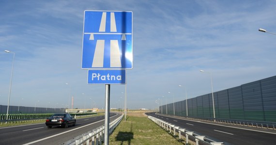 Sieć autostrad w Polsce może powiększyć się o 2,5 tysiąca kilometrów - i to właściwe z dnia na dzień. Wystarczy przekształcić drogi ekspresowe... w autostrady - taki pomysł ma Generalna Dyrekcja Dróg Krajowych i Autostrad.