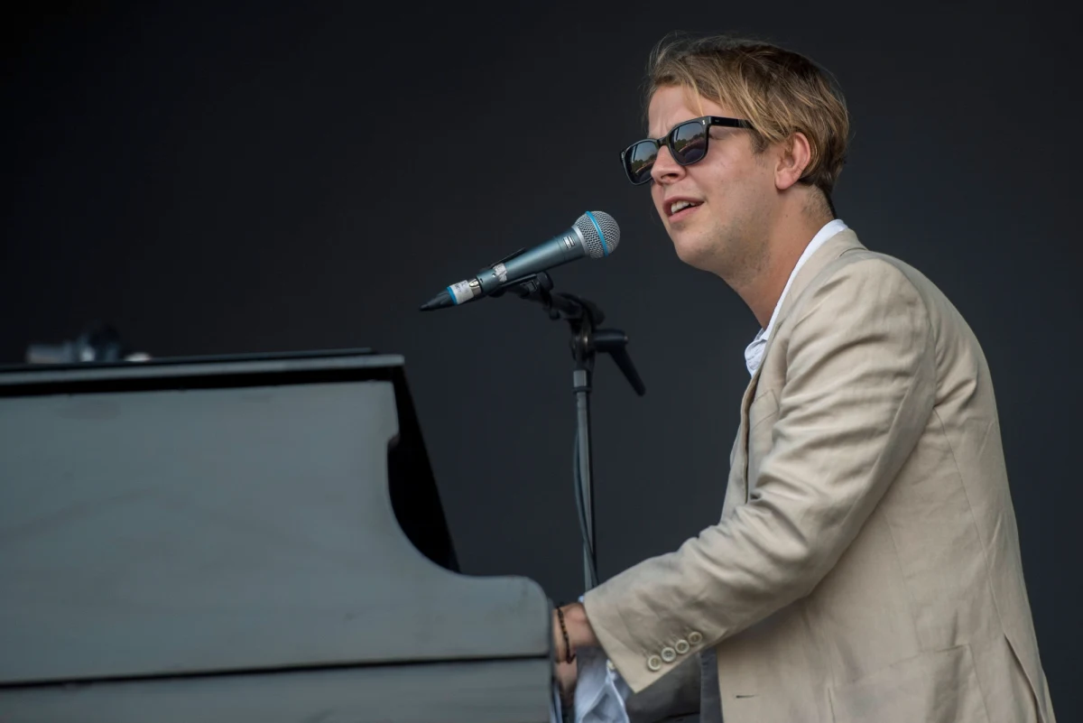 Brytyjski artysta Tom Odell, a także Oki, Otsochodzi oraz Young Igi wystąpią na przyszłorocznych obchodach 600-lecia uzyskania przez Łódź praw miejskich. Obchody będą trwały przez cały rok, ale główny urodzinowy weekend przypadnie na 28–30 lipca.