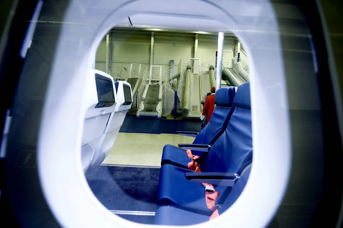 Sarah Krivanek - amerykańska obywatelka - której rosyjski sąd nakazał deportację, odleciała w czwartek z moskiewskiego lotniska Domodiedowo przez Dubaj do Los Angeles. Jest oskarżona o zaatakowanie swojego partnera nożem podczas kłótni domowej.