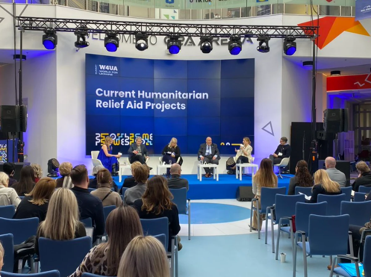 O potrzebie rehabilitacji zarówno fizycznej jak i psychicznej, której wymagają żołnierze i cywile dotknięci wojną w Ukrainie rozmawiano w trakcie trzeciego dnia szczytu World for Ukraine (W4UA) w Jasionce na Podkarpaciu.
