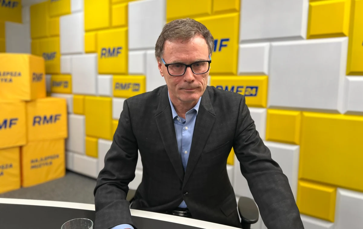 "Żywność będzie dalej drożała, ponieważ jest to efekt coraz wyższych cen gazu" - prognozował w Popołudniowej rozmowie w RMF FM Paweł Wojciechowski, ekonomista, były minister finansów. W ten sposób skomentował wczorajsze słowa prezesa NBP Adama Glapińskiego, który mówił: "Jeśli chodzi o żywność, to są sygnały, że następują pozytywne procesy, tylko one się będą z opóźnieniem przenosić na rynek, tak żebyśmy to zaczęli odczuwać w swoich kieszeniach".