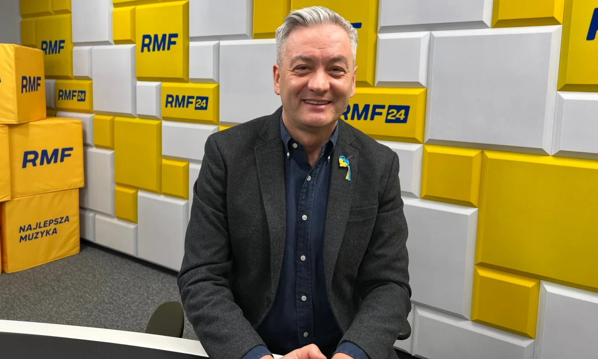 "Dochodzą do nas słuchy, że może zabraknąć głosów, żeby tym razem obronić Zbigniewa Ziobrę. Niektórzy posłowie Prawa i Sprawiedliwości mogą nie trafić na salę podczas głosowania" - mówił w rozmowie z Krzysztofem Ziemcem Robert Biedroń, lider Lewicy i europoseł. Polityk był pytany, czy opozycji uda się odwołać ministra sprawiedliwości.