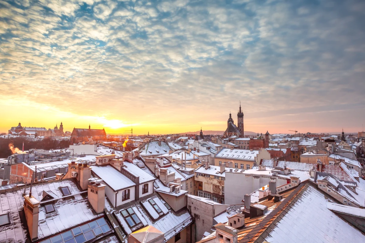 Wybrane ulice w Krakowie w sobotę na jeden dzień zmieniły swoje nazwy z okazji obchodzonego w tym dniu Międzynarodowego Dnia Praw Człowieka. Inicjatywa ta – wskazały władze miasta – ma zwrócić uwagę na kluczowe wartości: szacunku i solidarności.