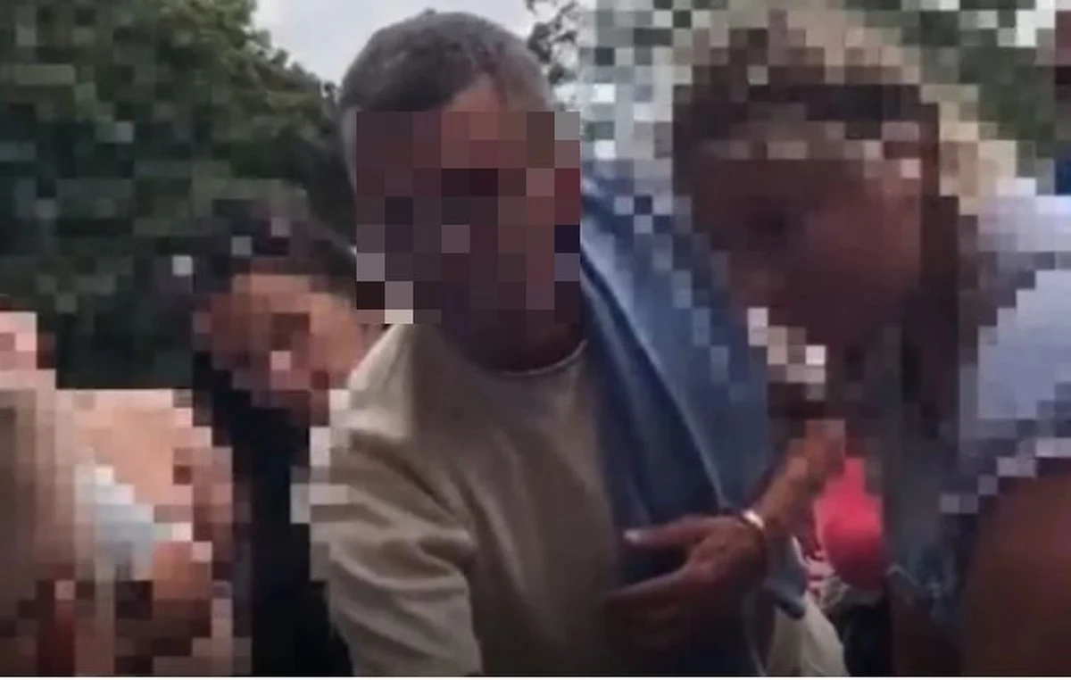 Policja opublikowała w mediach społecznościowych nowe nagranie, na którym widać mężczyznę, który szedł za Iwoną Wieczorek w noc jej zaginięcia w lipcu 2010 roku. Osoby posiadające wiedzę na jego temat proszone są o kontakt.