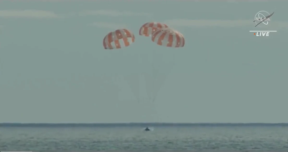 ​Misja Artemis I dobiegła końca. Pojazd Orion, z manekinami zamiast załogi na pokładzie, wrócił po ponad trzech tygodniach podróży wokół Księżyca na Ziemię. Wodowanie na Pacyfiku nastąpiło o 18:40 polskiego czasu. 