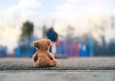 6-latka błąkała się boso, w samej piżamie po osiedlu  
