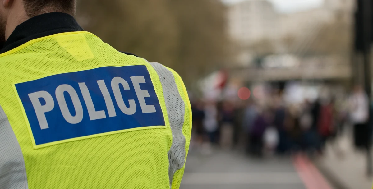 Tragiczny wypadek w Wielkiej Brytanii. W szpitalu zmarli trzej chłopcy, którzy wpadli do jeziora po tym, jak pękł pod nimi lód. 