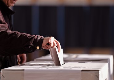 20 tysięcy nowych komisji wyborczych? Sposób PiS na wygraną
