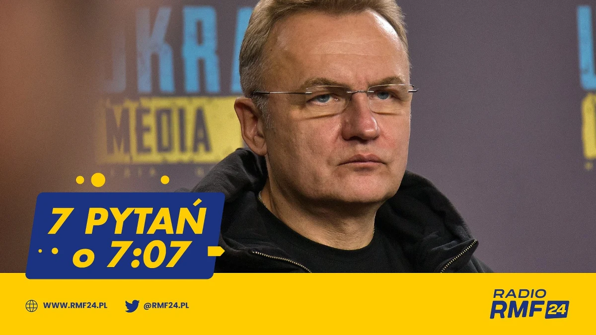 „Jestem przekonany, że rosyjska propaganda pracuje w Watykanie” – mówił burmistrz Lwowa Andrij Sadowy w audycji 7 pytań o 7:07 w RMF24. „Musimy zwiększyć naszą siłę, bo papież musi znać prawdę prosto w oczy. Mówiłem mu o liczbie dzieci, które potrzebują rehabilitacji. Sprezentowałem mu krzyż, w którym była część metalu wyjętego z dziecka zabitego w Bachmucie od rakiety. Płakał. Jestem przekonany, że kardynalnie zmieni swój stosunek (do wojny w Ukrainie – red.)” – dodał ukraiński samorządowiec.