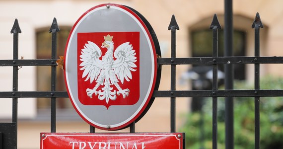Zapowiadanego na jutro wyroku w sprawie legalności kar nakładanych na Polskę przez unijny Trybunał Sprawiedliwości nie będzie. Sprawa zniknęła właśnie z wokandy Trybunału Konstytucyjnego - informuje dziennikarz RMF FM.