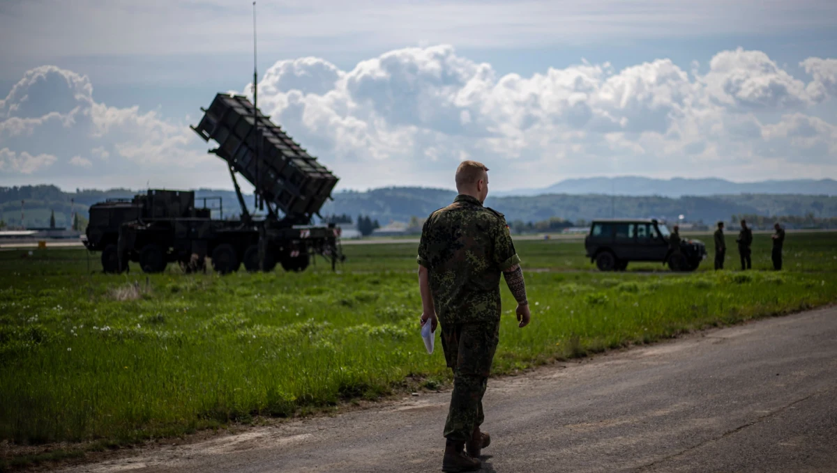 ​Administracja prezydenta USA Joe Bidena finalizuje plan wysłania systemów obrony przeciwrakietowej Patriot na Ukrainę - poinformowały telewizja CNN oraz agencja Reutera.