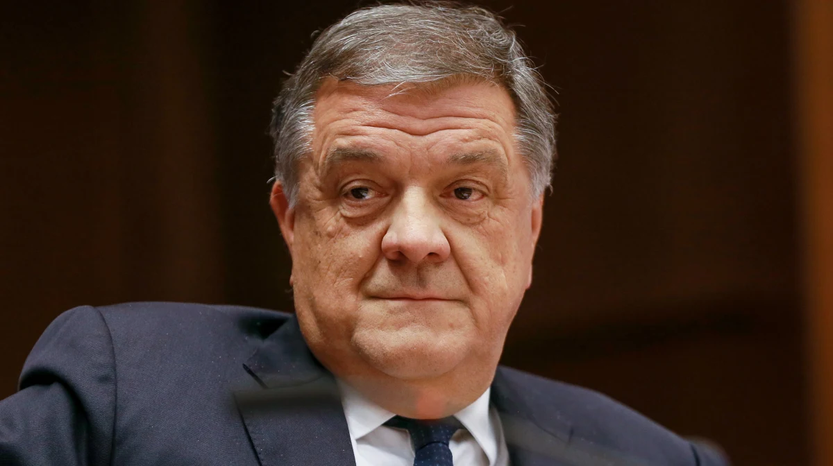 Były włoski eurodeputowany Pier Antonio Panzeri, aresztowany w związku z zarzutami korupcji, które wstrząsnęły Parlamentem Europejskim, otrzymywał między innymi "prezenty" z Maroka poprzez ambasadora tego kraju w Polsce Abderrahima Atmouna - podają włoskie media, powołując się na śledczych z Belgii, którzy prowadzą dochodzenie w sprawie skandalu. 