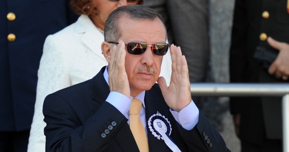 Nowy gazociąg z Turkmenistanu powinien pomóc w uniezależnieniu Europy Zachodniej od rosyjskiego gazu - stwierdził prezydent Turcji Recep Tayyip Erdogan i wezwał przywódców Azerbejdżanu i Turkmenistanu do rozpoczęcia przygotowań tej inwestycji.