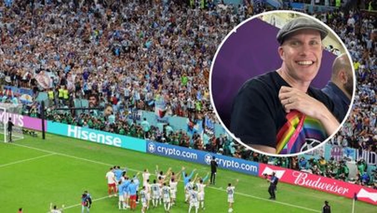 Pęknięcie tętniaka aorty było przyczyną śmierci 49-letniego dziennikarza Granta Wahla. Amerykanin zmarł podczas relacjonowania meczu na mundialu w Katarze. 