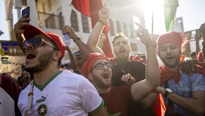 Polka w Maroku: Godzinę przed meczem wszystko zamiera. Zamykane są sklepy, na ulicach pustki