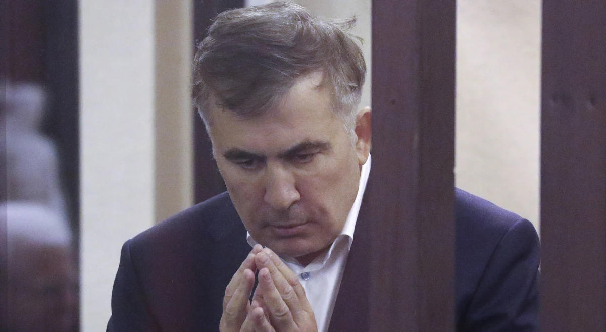 Przebywający w więzieniu były prezydent i lider gruzińskiej opozcji Micheil Saakaszwili ogłosił kolejny strajk głodowy, by po paru godzinach go odwołać. W liście napisał, że zrobił to na prośbę europosłów, którzy nie chcą "dawać pretekstu odpowiednim służbom". 