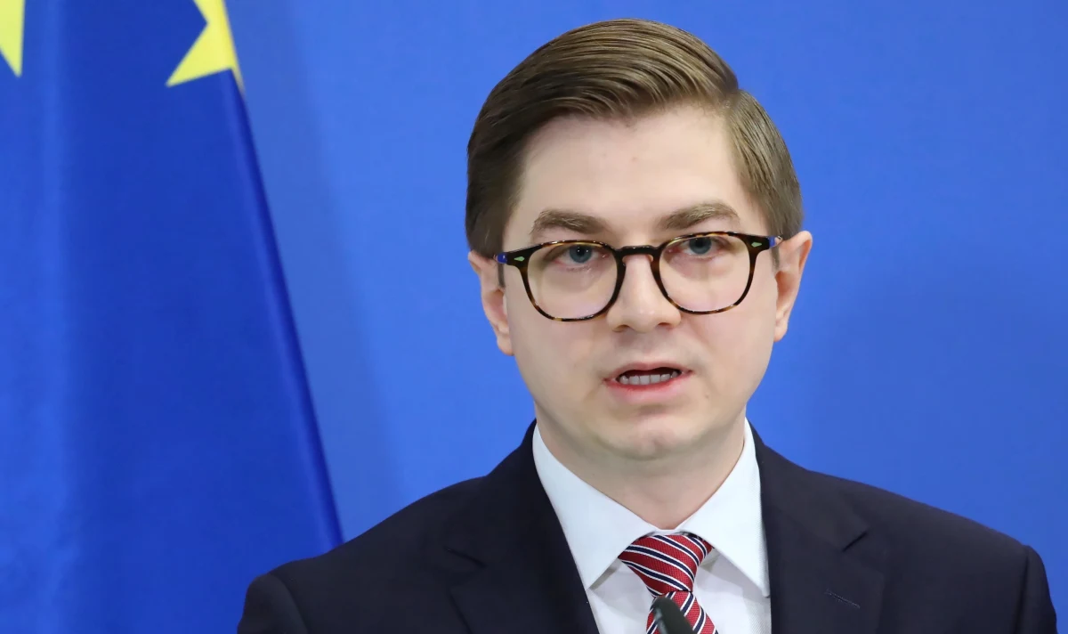 Dr Łukasz Młynarkiewicz złożył na ręce premiera Mateusza Morawieckiego rezygnację ze stanowiska prezesa Państwowej Agencji Atomistyki - poinformowała agencja. Prezes Rady Ministrów przyjął rezygnację. 