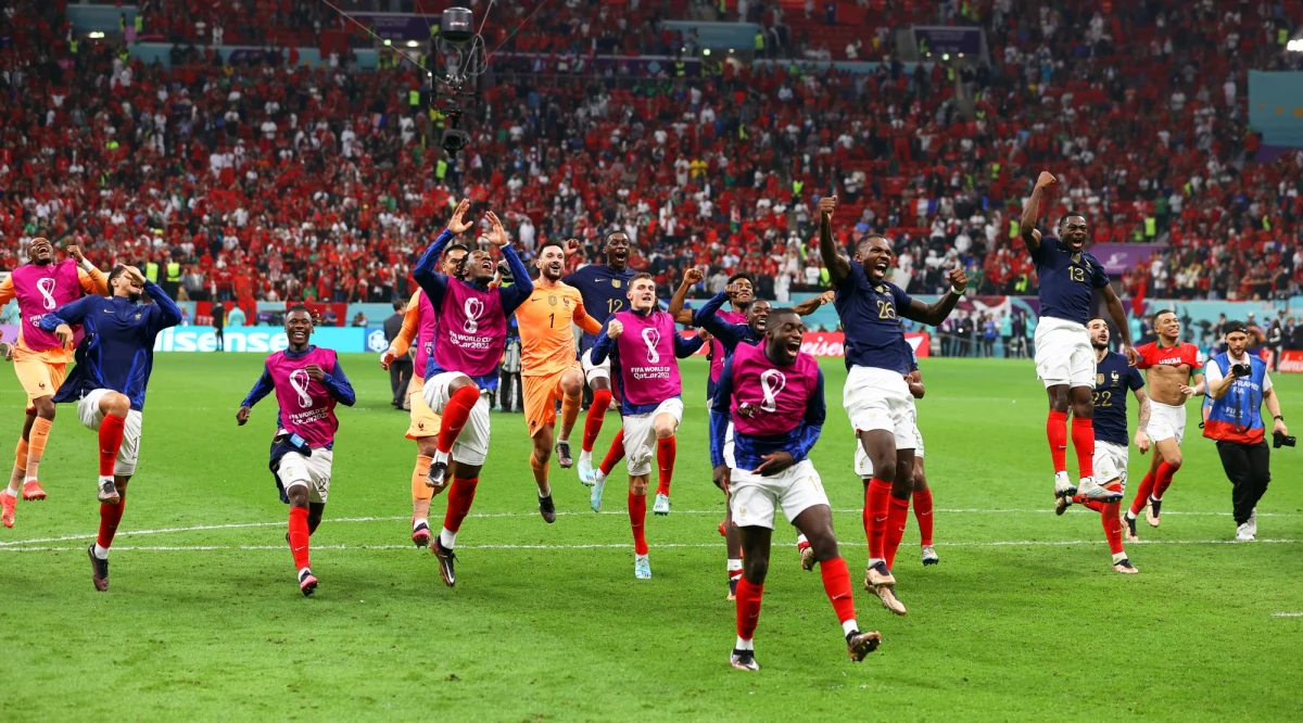 Francja zagra z Argentyną w finale piłkarskiego mundialu w Katarze. W spotkaniu o 3. miejsce Chorwacja zmierzy się z reprezentacją Maroka. Kiedy odbędą się te spotkania? 