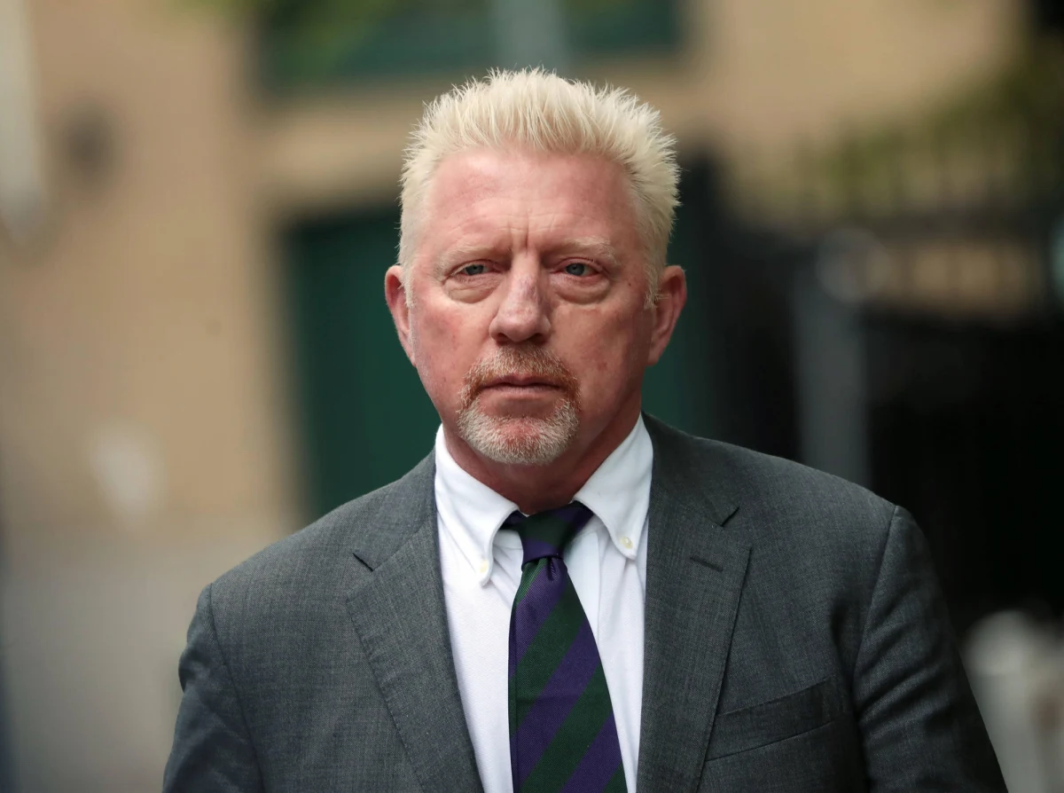 Boris Becker opuścił brytyjski zakład karny i zostanie poddany ekstradycji do swojego kraju - poinformowały media. Były niemiecki tenisista odsiaduje wyrok 2,5 roku więzienia za oszustwa związane z jego bankructwem.