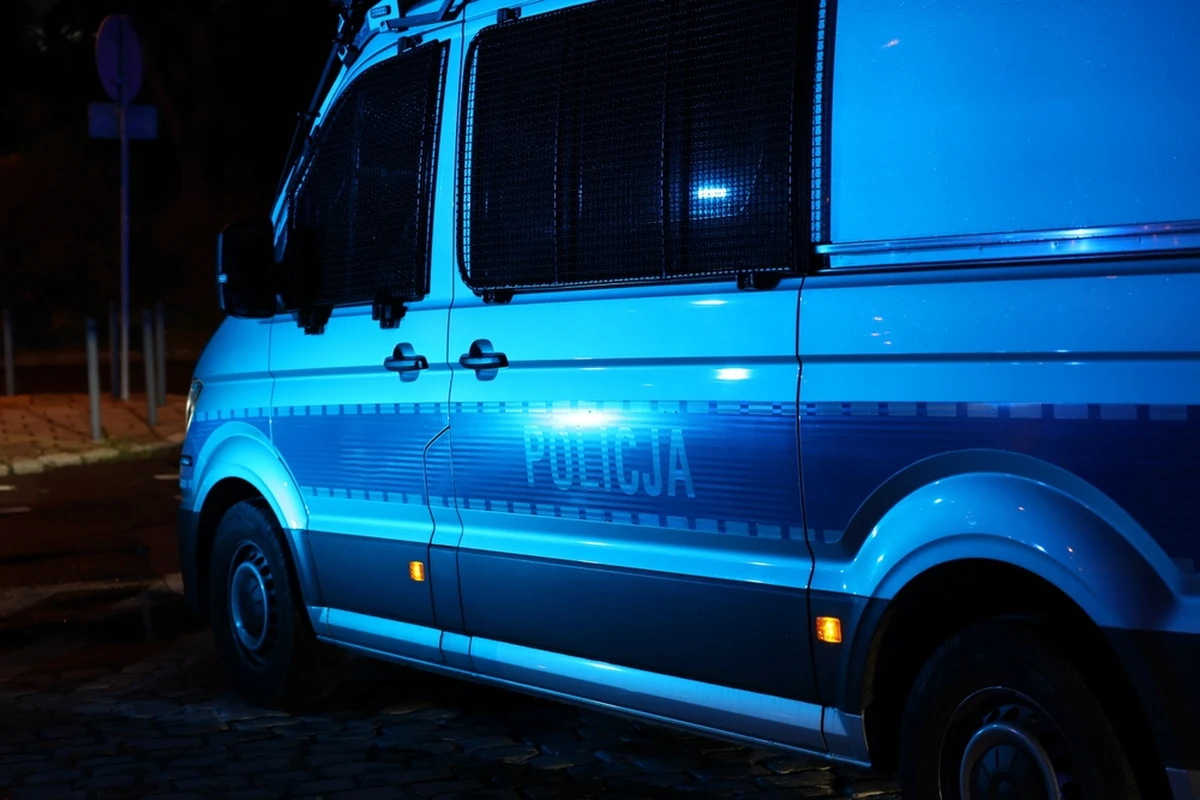 17-latka zginęła w wypadku, do którego doszło w miejscowości Tychowo koło Stargardu (woj. zachodniopomorskie). Nastolatka została potrącona podczas przechodzenia przez przejście dla pieszych.