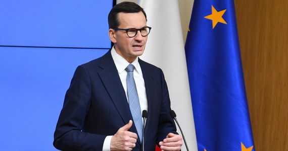 Premier Mateusz Morawiecki powiedział w Brukseli, że "konsultacje projektu noweli ustawy o Sądzie Najwyższym w obozie politycznym Zjednoczonej Prawicy oraz z prezydentem Andrzejem Dudą planowane są przez najbliższe dwa lub trzy tygodnie". Pierwsze czytanie projektu miało się odbyć w Sejmie w czwartek po południu, ale po wystąpieniu prezydenta Dudy, który powiedział, że projekt nie był z nim konsultowany, zdecydowano się go zdjąć z porządku obrad bieżącego posiedzenia Izby.